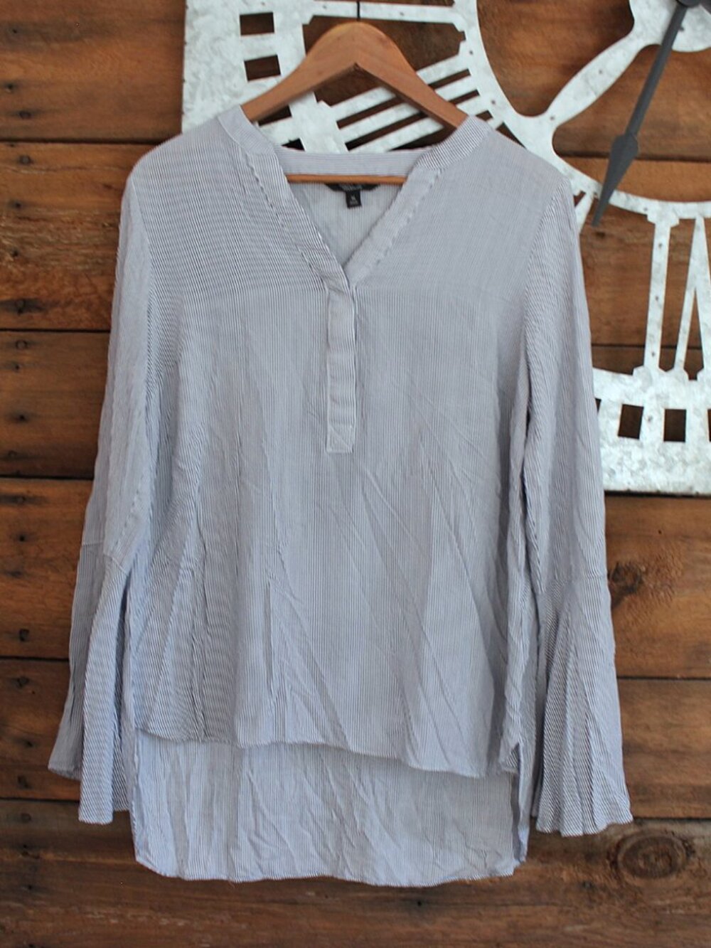 Stylish Simply Vera Vera Wang Striped Bell High Low, Sleeve Blouse M